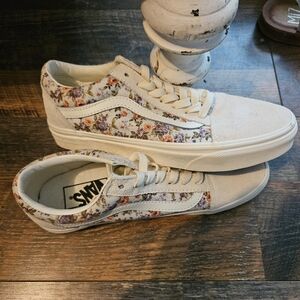 Brand new Floral Vans size 7